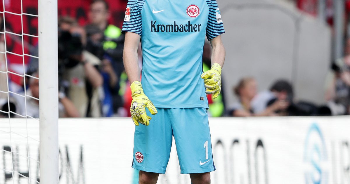  Wirkte zuletzt häufiger nachdenklich: Schlussmann Lukas Hradecky.