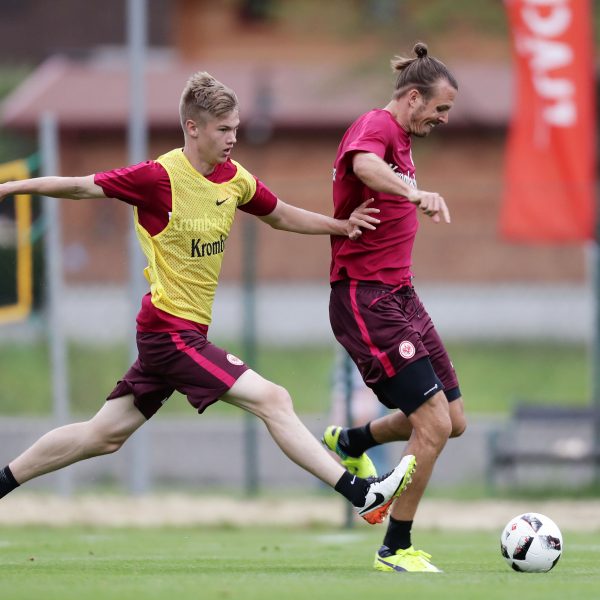  Noel Knothe ist ab sofort im Profikader der Eintracht.