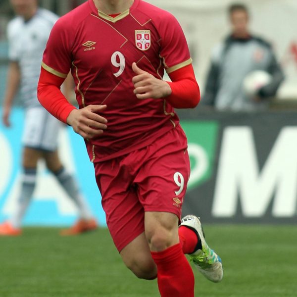  Luka Jovic stürmt die nächsten zwei Jahre für Eintracht Frankfurt. (Foto: imago/Djorovic)