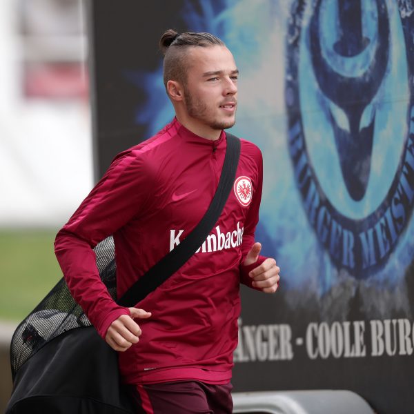  Für Rechtsverteidiger Yanni Regäsel liegen einige Anfragen vor. Ein Wechsel ist sehr wahrscheinlich.