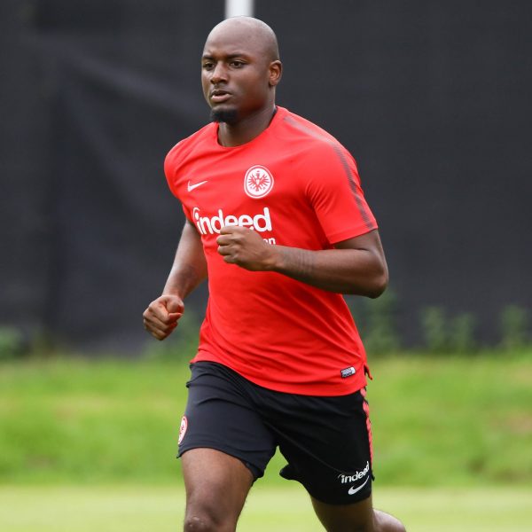  Jetro Willems will sich von der Ablösesumme nicht unter Druck setzen lassen. (Foto: Imago/Schüler)