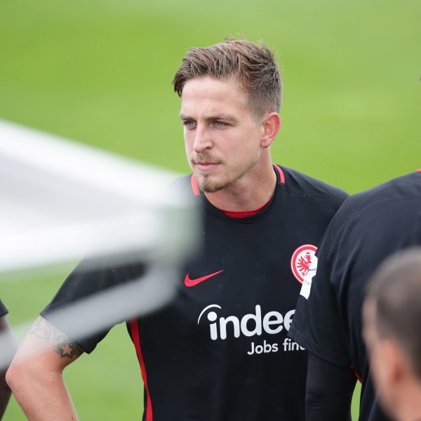  Sagt Bastian Oczipka nach fünf Jahren tschüss?