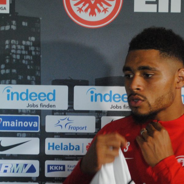  Simon Falette ist mehr als begeistert von seinem neuen Verein.