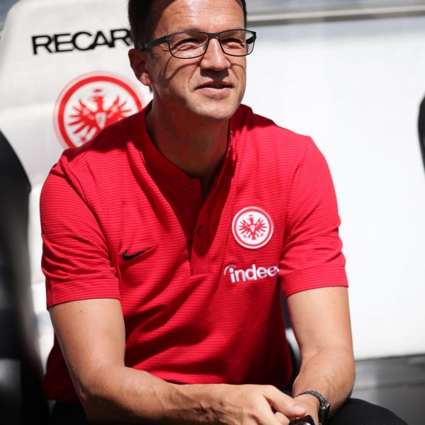  Sportvorstand Fredi Bobic hält die Augen nicht nur nach Spielern, sondern auch nach einem passenden Investor offen.
