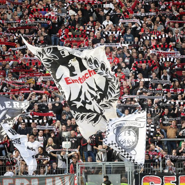 Die schwere Verletzung eines Eintracht-Anhängers überschattete den Pokalsieg am vergangenen Samstag