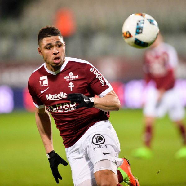  Ist zum Medizincheck in Frankfurt: Simon Falette. (Bild: imago/PanoramiC)verteidiger