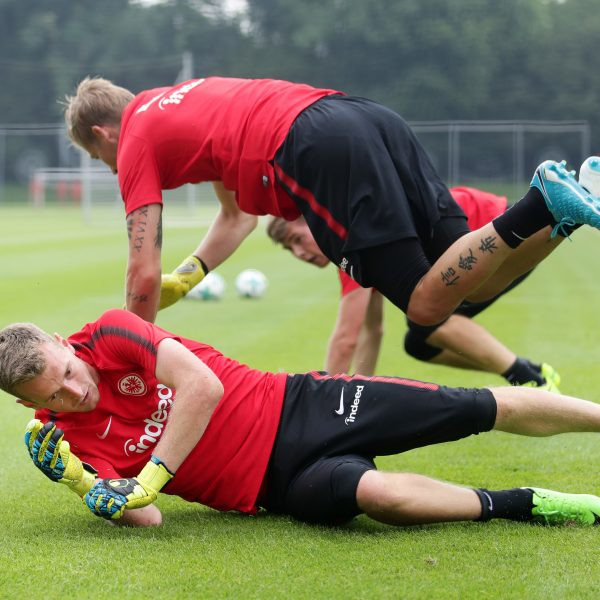  Das ständige Auf und Ab um die Vertragsverlängerung von Lukas Hradecky hat wohl bald ein Ende.