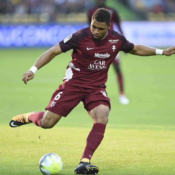  Ist Simon Falette der neue Abwehrmann der Eintracht? (Bild: imago/PanoramiC)