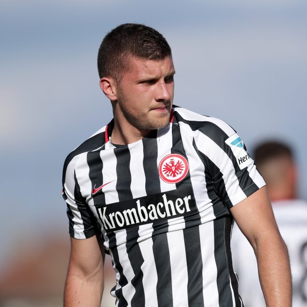  Ante Rebic wird auch in dieser Saison die Schuhe für die Eintracht schnüren.