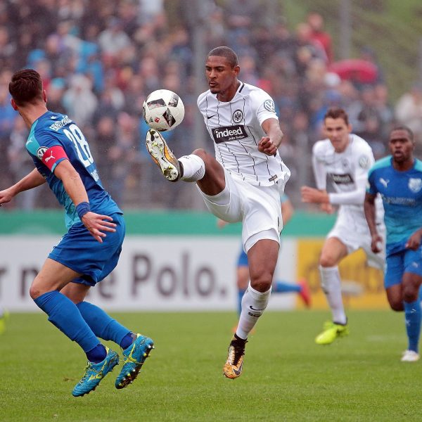  Haller hatte in der ersten Halbzeit gleich mehrere gute Chancen. (Bild: imago/Hübner)