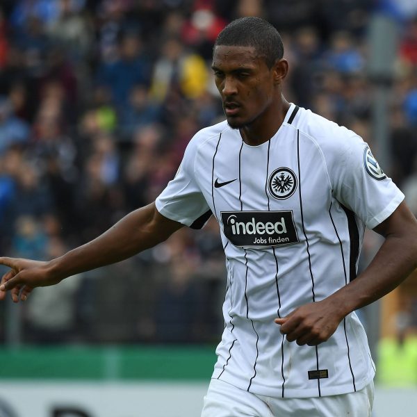  Ein Tor, zwei Vorlagen: Sebastien Haller führt die Eintracht bei seinem Debüt zum Sieg. (Foto: imago/Hübner)