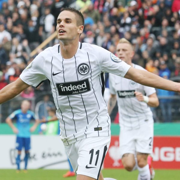  Gacinovic überträgt seine guten Vorbereitung in den Pflichtspielbetrieb. (Foto: imago/Schüler)