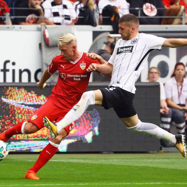  Wie auch schon in Leipzig ist Ante Rebic für die Eintracht zur Stelle und trifft zum 1:0-Pausenstand. (Foto: imago/Schüler)