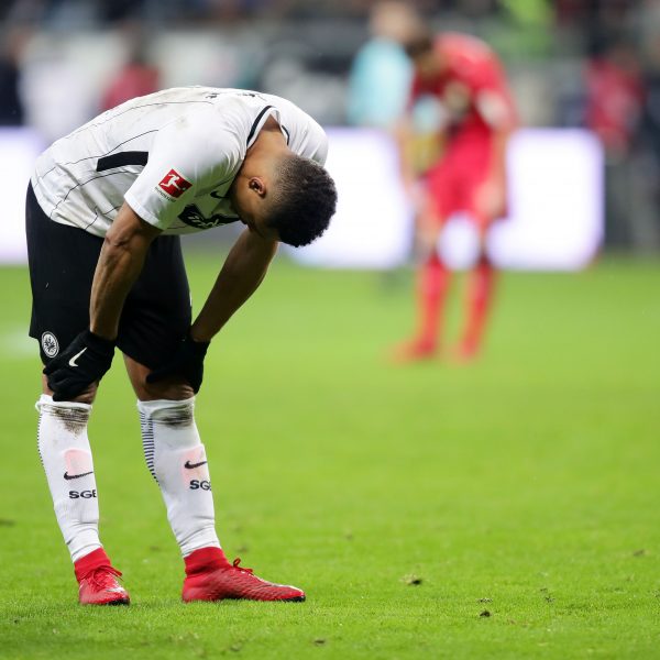  Erneut große Enttäuschung nach dem Abpfiff. Trotz starker zweiter Halbzeit stand die Eintracht am Ende mit leeren Händen da.