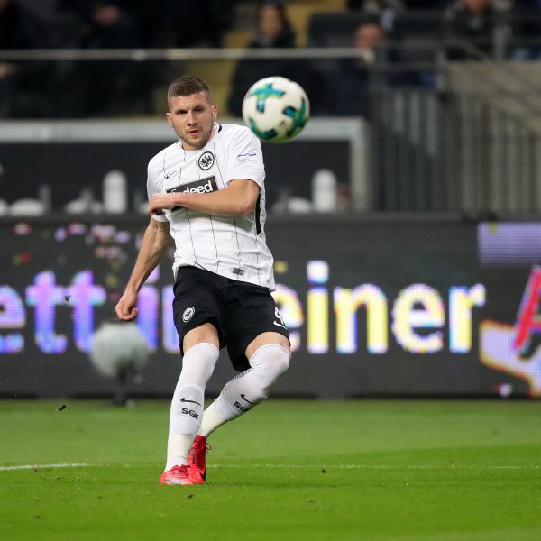  Ante Rebic mit einem sehenswerten Treffer zum 1:0.