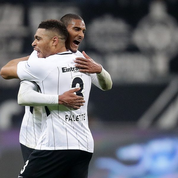  Sebastien Haller avancierte mit seinem erneuten Last-Minute-Treffer zum Matchwinner.