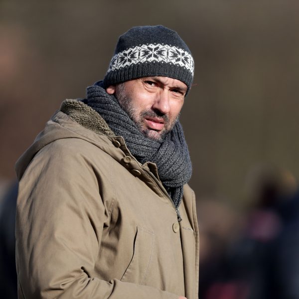  Oka Nikolov beobachtet seine Eintracht nach wie vor ganz genau.