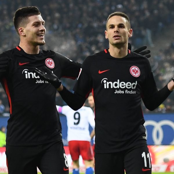  Mijat Gacinovic brachte mit seinem 2:1 die Eintracht in Führung. (Bild: imago/Jan Huebner)