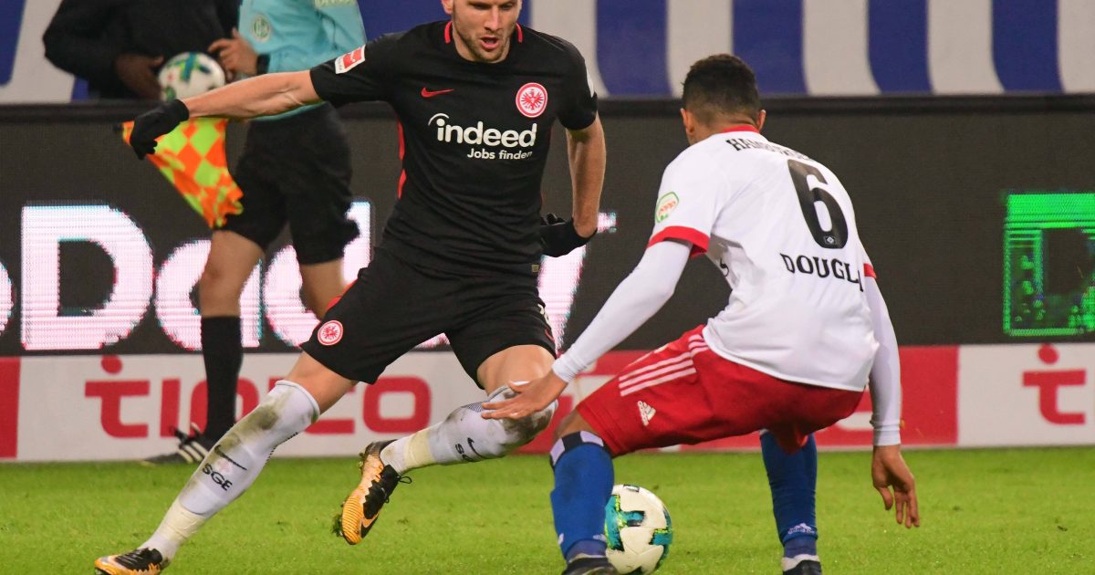 Ante Rebic machte teilweise was er wollte mit der Hamburger Defensive. (Bild: imago/Oliver Ruhnke)