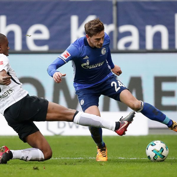  Bastian Oczipka trifft im DFB-Pokal-Halbfinale auf seinen Ex-Klub.