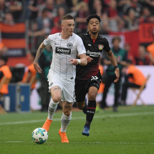  Marius Wolf war der einzige Adler mit dem die Leverkusener Probleme hatten. (Bild: imago/Team 2)