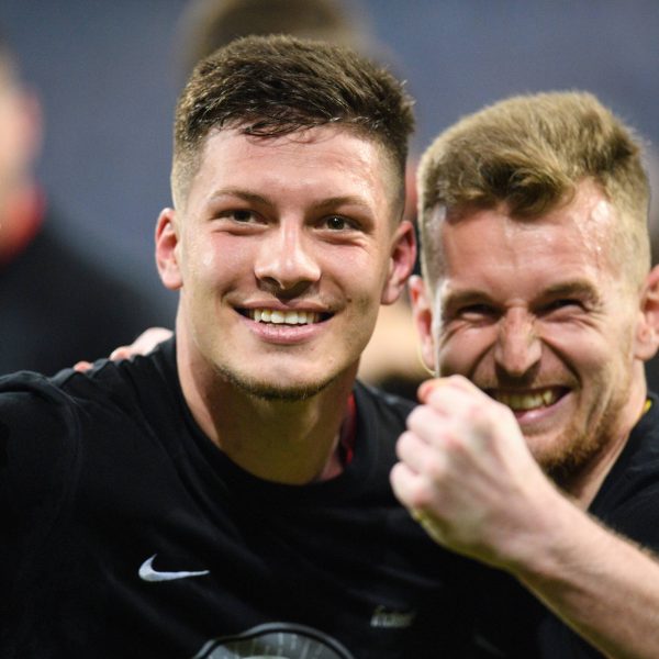  Luka Jovic (li.) und Lukas Hradecky (re.) brachten den Finaleinzug! (Bild: imago/Nordphoto)