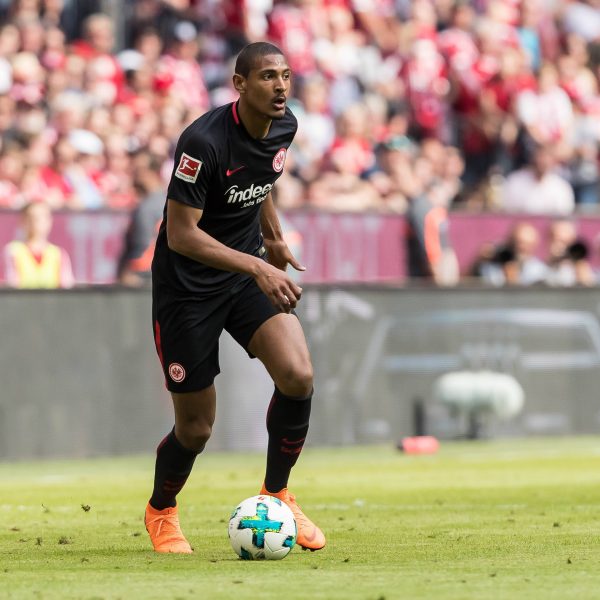  Sebastien Haller wurde mit der Note 3 noch am besten bewertet. (Bild: imago/De Fodi)