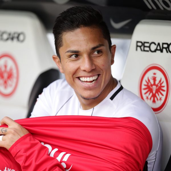  Carlos Salcedo freut sich auf das Saisonfinale und träumt vom ganz großen Coup.
