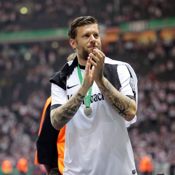  Marco Russ gewann 2018 im dritten Anlauf mit der SGE den DFB-Pokal.