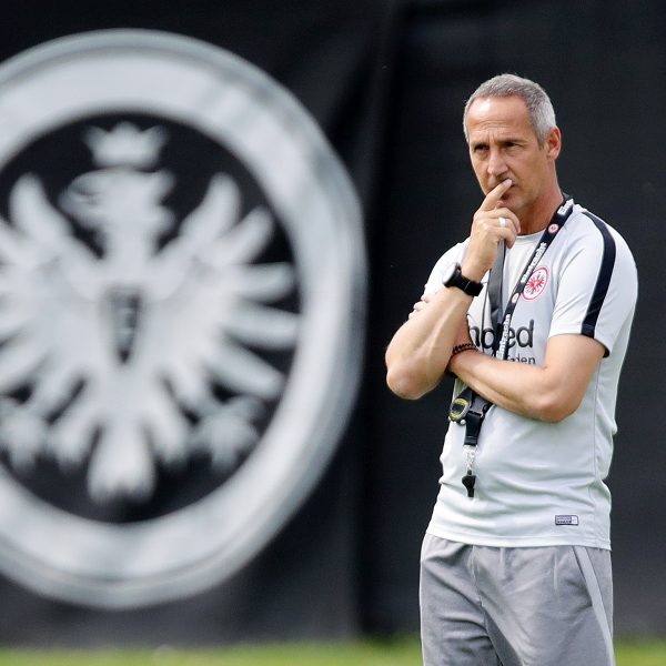  Mit Freude und Ehrgeiz bei der Sache: Der neue Eintracht-Trainer Adi Hütter.