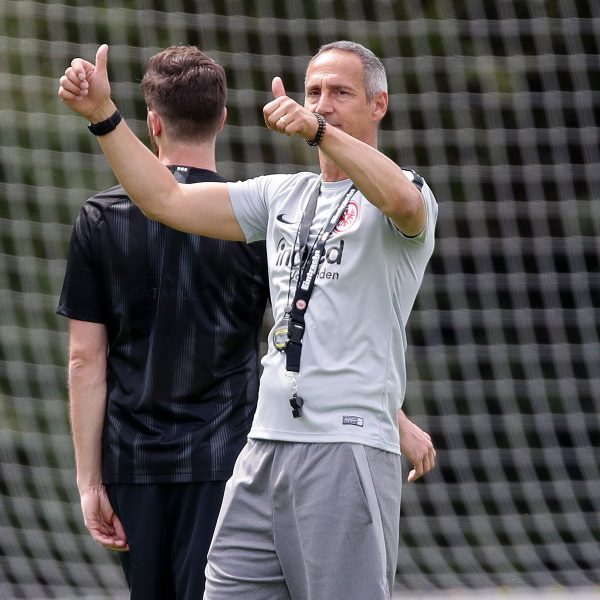 War zufrieden mit dem Test gegen Greuther Fürth: Eintracht-Trainer Adi Hütter.