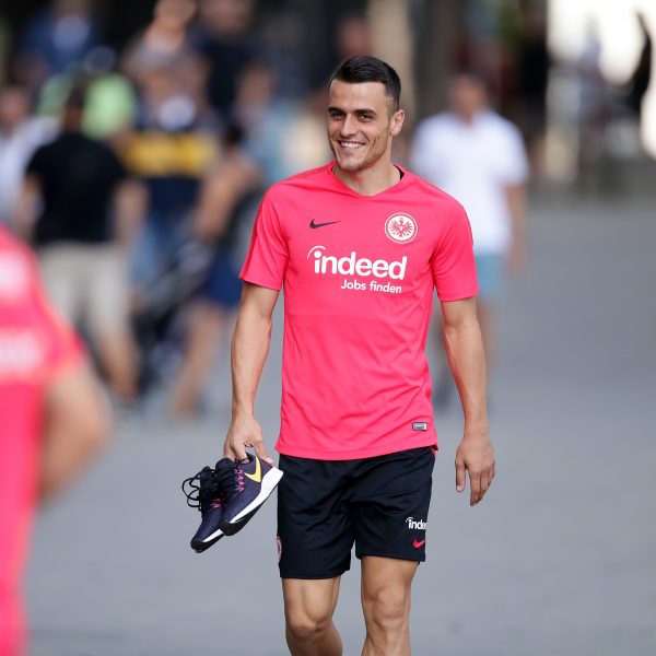  Neuzugang Filip Kostic ist glücklich in Frankfurt. Trifft er bald wieder auf Marco Fabián?