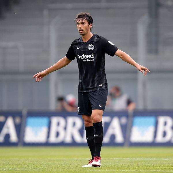  Lucas Torro blickt mit gemischten Gefühlen auf sein erstes Eintracht-Jahr zurück.