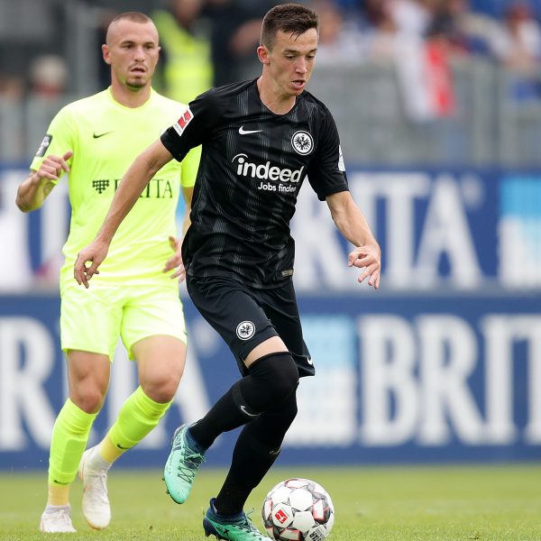  Das bosnische Talent Marijan Cavar wird verliehen.