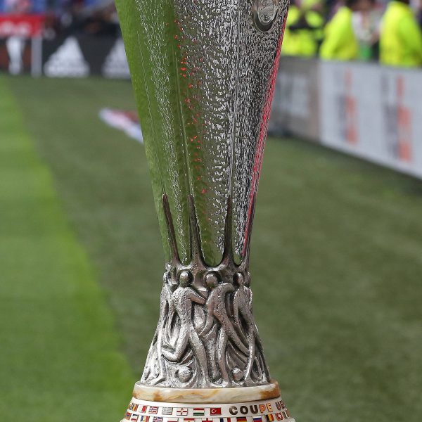  Die begehrte Trophäe in der Europa League (Foto: imago/ZUMA Press)
