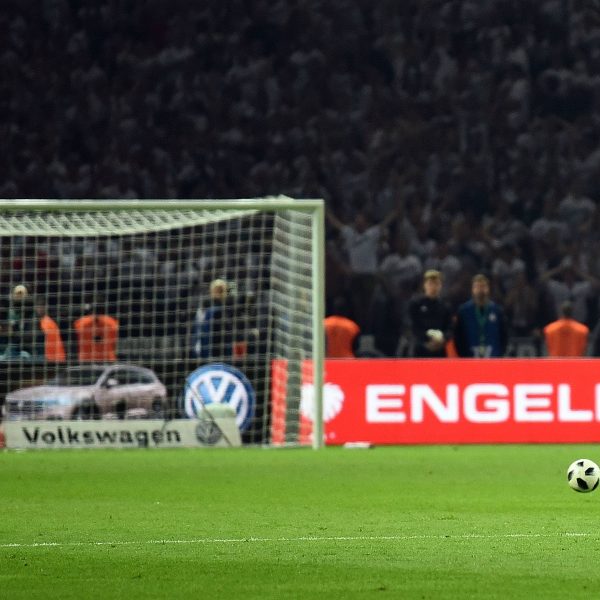  Mijat Gacinovic erzielte das 3:1 im Pokalfinale. (Foto: Imago/Jan Huebner)