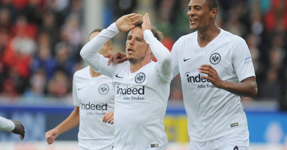  Die beiden Torschützen unter sich: Nicolai Müller (li.) und Sebastien Haller (re.) (Foto: imago/Eibner)