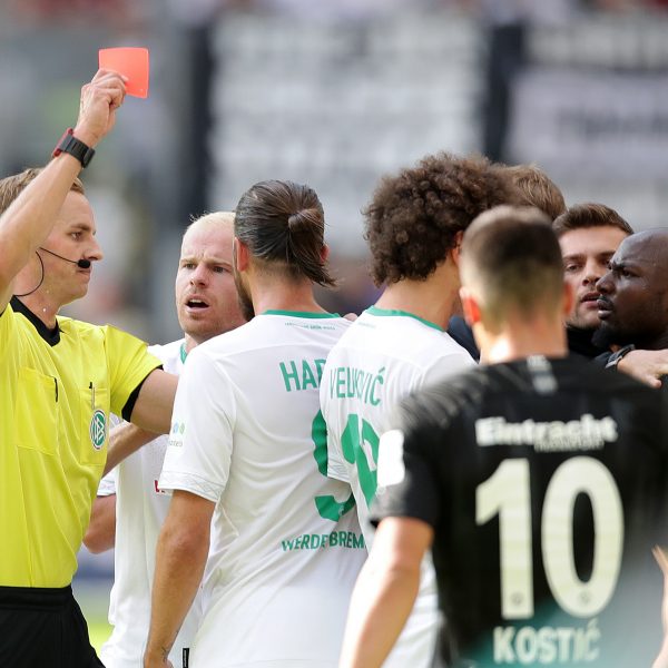 Das DFB-Bundesgericht hat das Strafmaß von Jetro Willems aufgrund seiner Tätlichkeit im Spiel gegen Werder Bremen um ein Spiel reduziert.