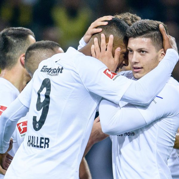  Sie können es auch zusammen: Sebastién Haller und Luka Jovic bildeten gegen Leipzig die Frankfurter Doppelspitze. (Foto: Imago/Eibner)