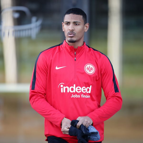  Volle Konzentration auf Apollon Limassol: Frankfurts Stürmer Sebastién Haller.