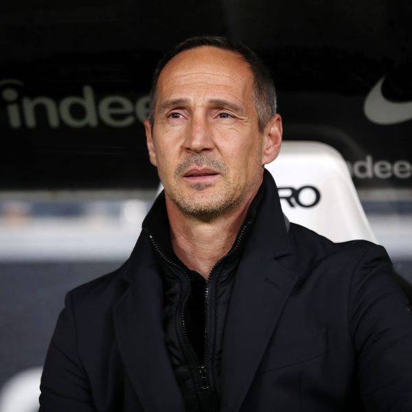  Adi Hütter könnte mit der Eintracht in der Hinrunde der Bundesliga bereits gegen die Bayern gewinnen. (Foto: Rhode)
