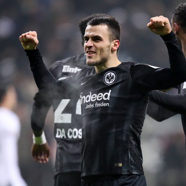  Filip Kostic schoss sein erstes Bundesligator für die Eintracht und machte einen herausragenden Job gegen Bayer 04