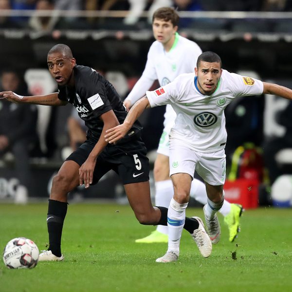  Gelson Fernandes hat das Nachsehen und die Eintracht geht mit einem Rückstand in die Pause.
