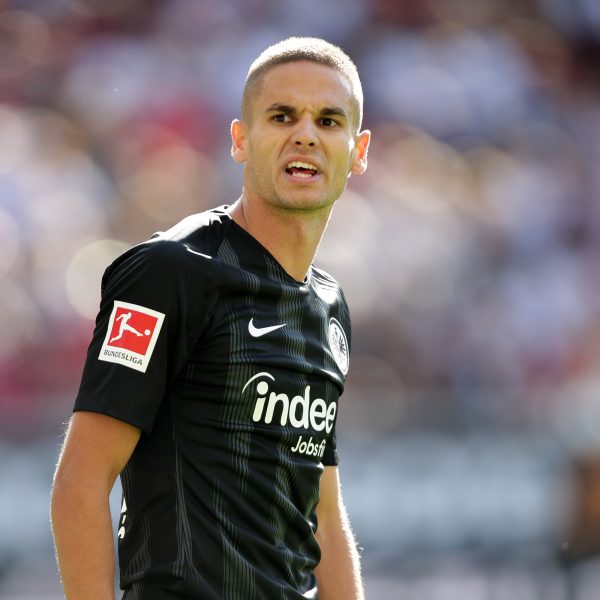  Die Eintracht Mijat Gacinovic langfristig an sich gebunden.