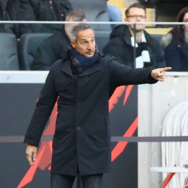  Legt den Finger in die Wunde: Adi Hütter war trotz des Sieges nicht zufrieden mit seiner Mannschaft. (Foto: imago/Schüler)