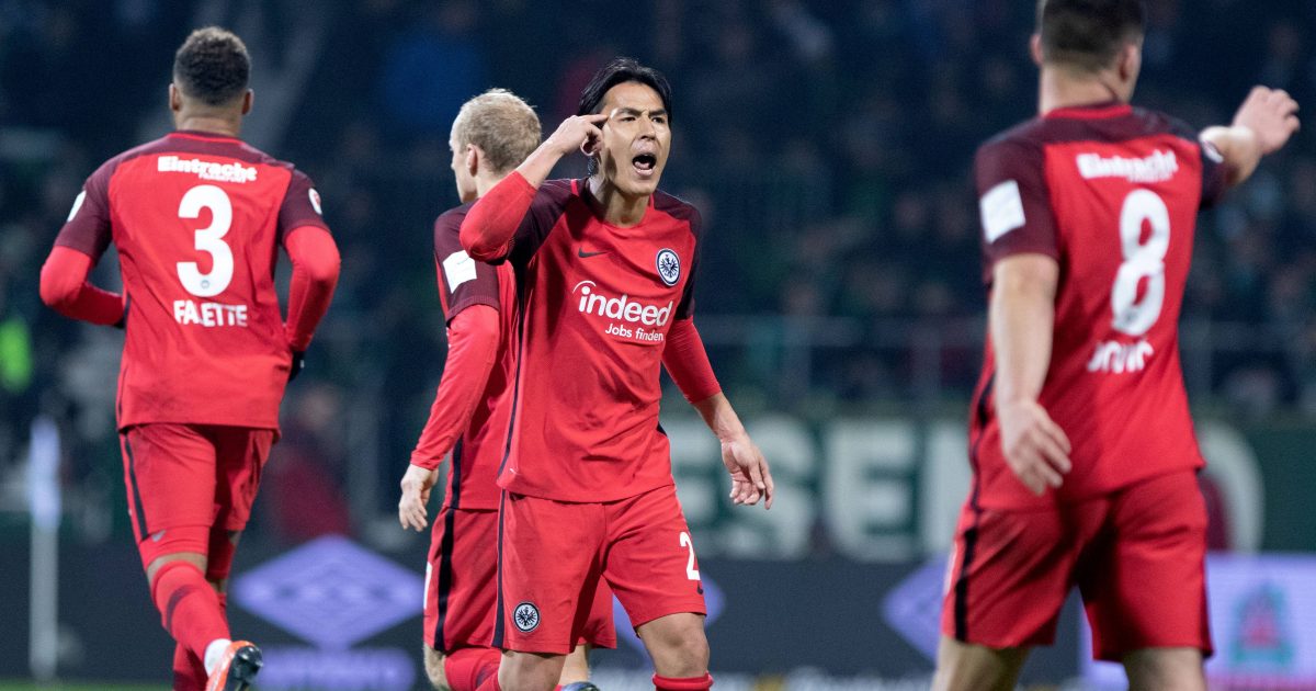  Ungewohnte Unordnung in der Frankfurter Defensive. Makoto Hasebe hatte viel zu tun, um seine Abwehr zu sortieren. (Foto: imago/ Noah Wedel)