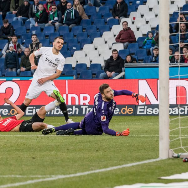  BOOM! Mit einem Gewaltschuss feierte er seinen zweiten Bundesliga-Treffer für die Hessen (Bild: Imago/NORDPHOTO)