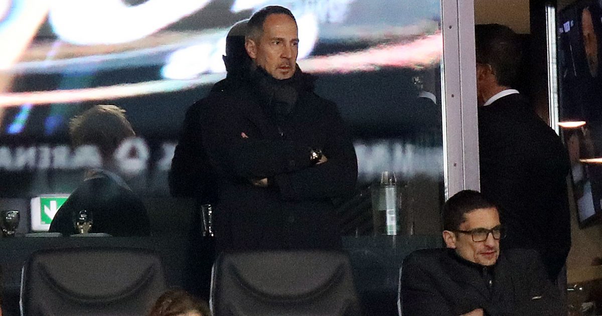 Eintracht-Trainer Adi Hütter muss auch das Rückspiel in Mailand von der Tribüne aus verfolgen.