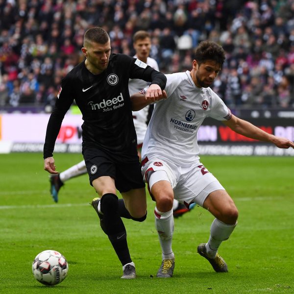  Ante Rebic gab sein Comeback und scheint ganz der Alte. Sein Treffer wurde allerdings annuliert. (Quelle: imago/Jan Huebner)