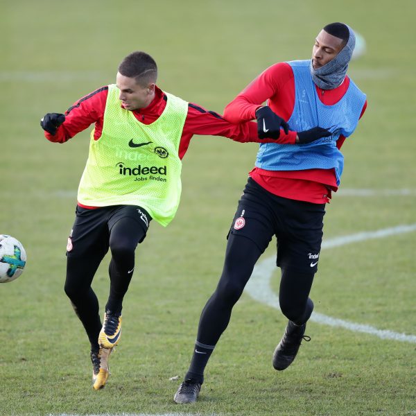  Konnten nicht mit der Mannschaft trainieren und fallen am Samstag aus: Mijat Gacinovic (li.) und Sébastien Haller.